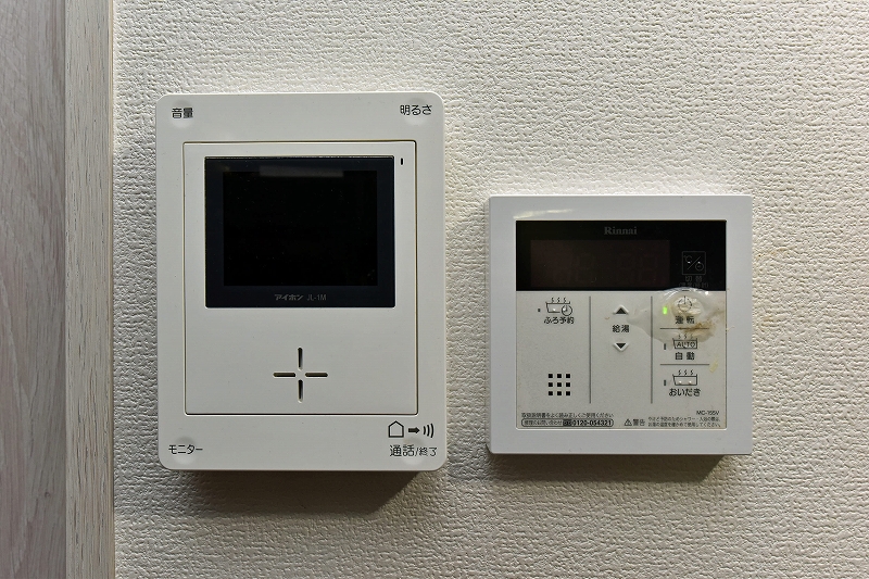 モニター付きドアホン。
