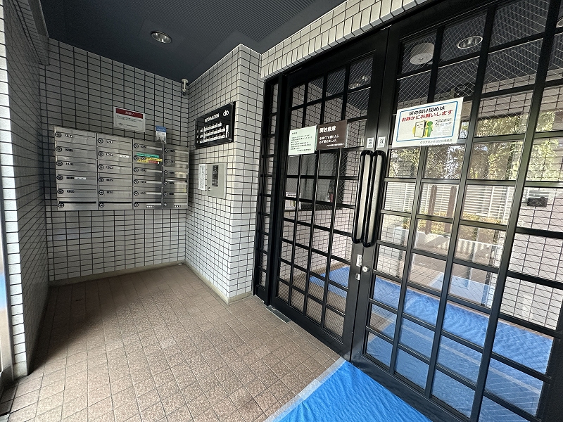 オートロック付きマンションです。