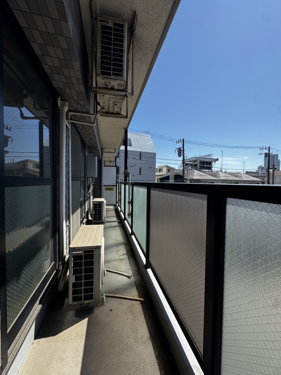 3部屋にまたがるバルコニー