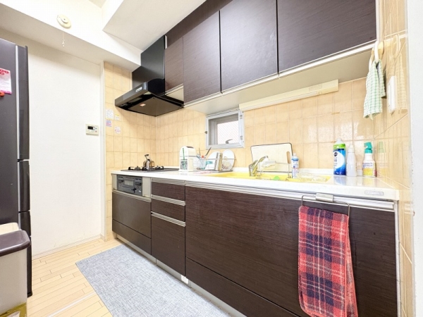 広々とした、作業スペースで、快適にお料理をお楽しみいただけます