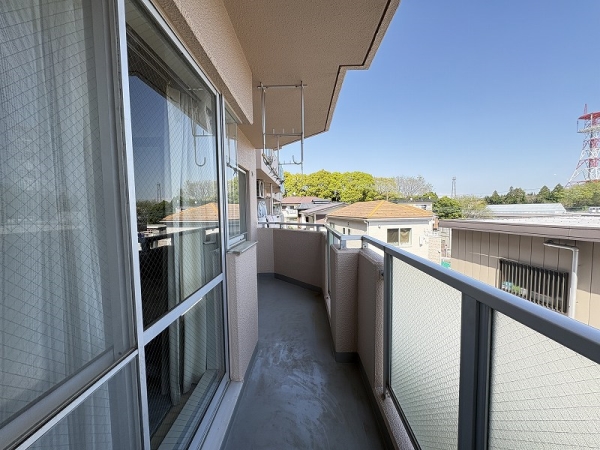 上階からの視線が気になりにくいです