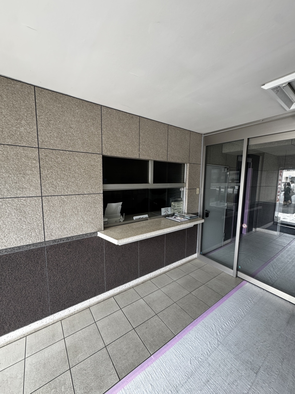 【エントランス】共用部は、(株)合人社計画研究所により日勤管理されています。