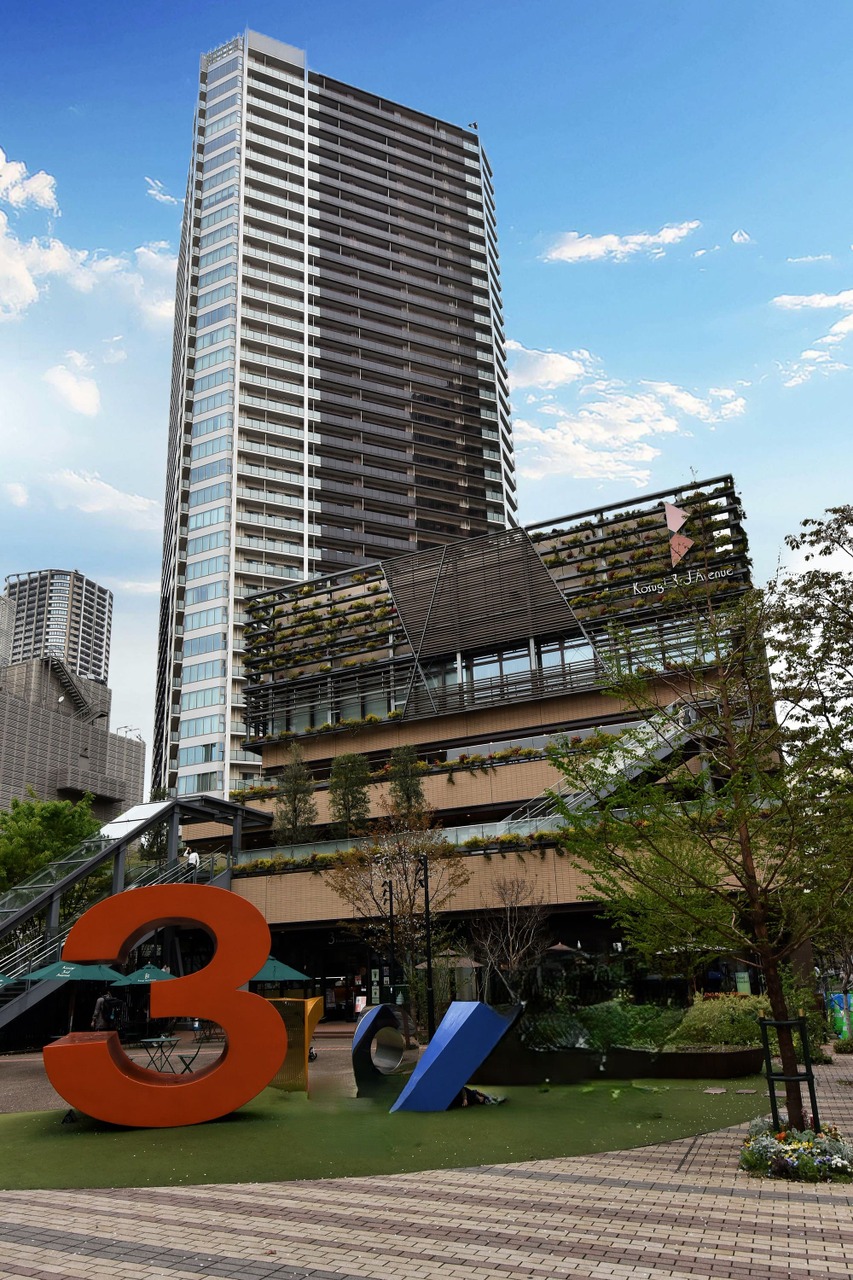 「武蔵小杉」駅徒歩2分、39階建て制震構造タワーマンション。