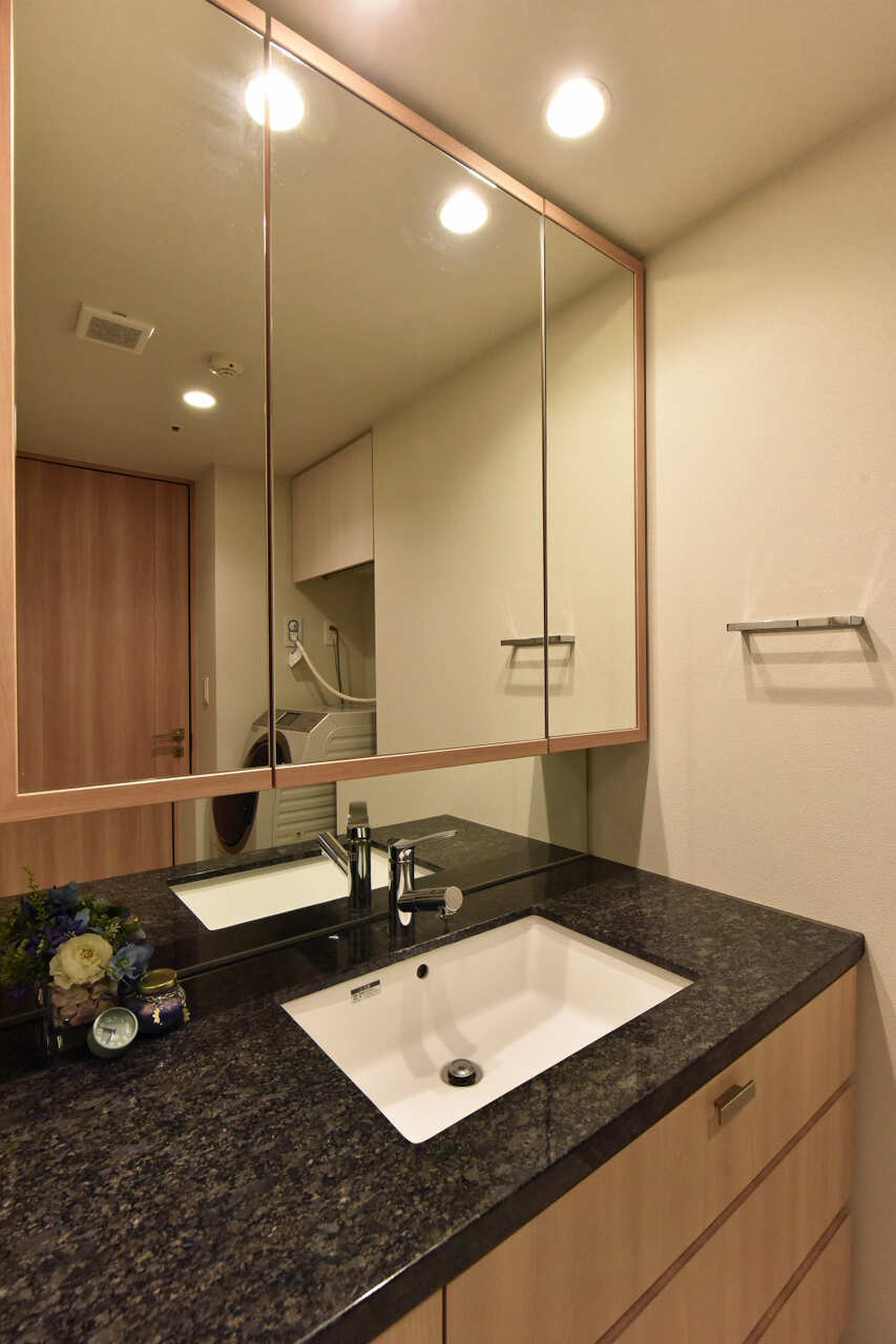 チャイルドミラー付きです。