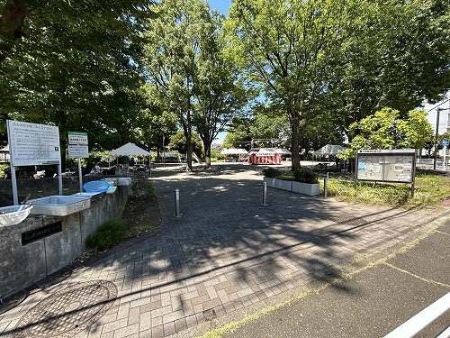 長津田柳下公園　徒歩2分（約90ｍ）