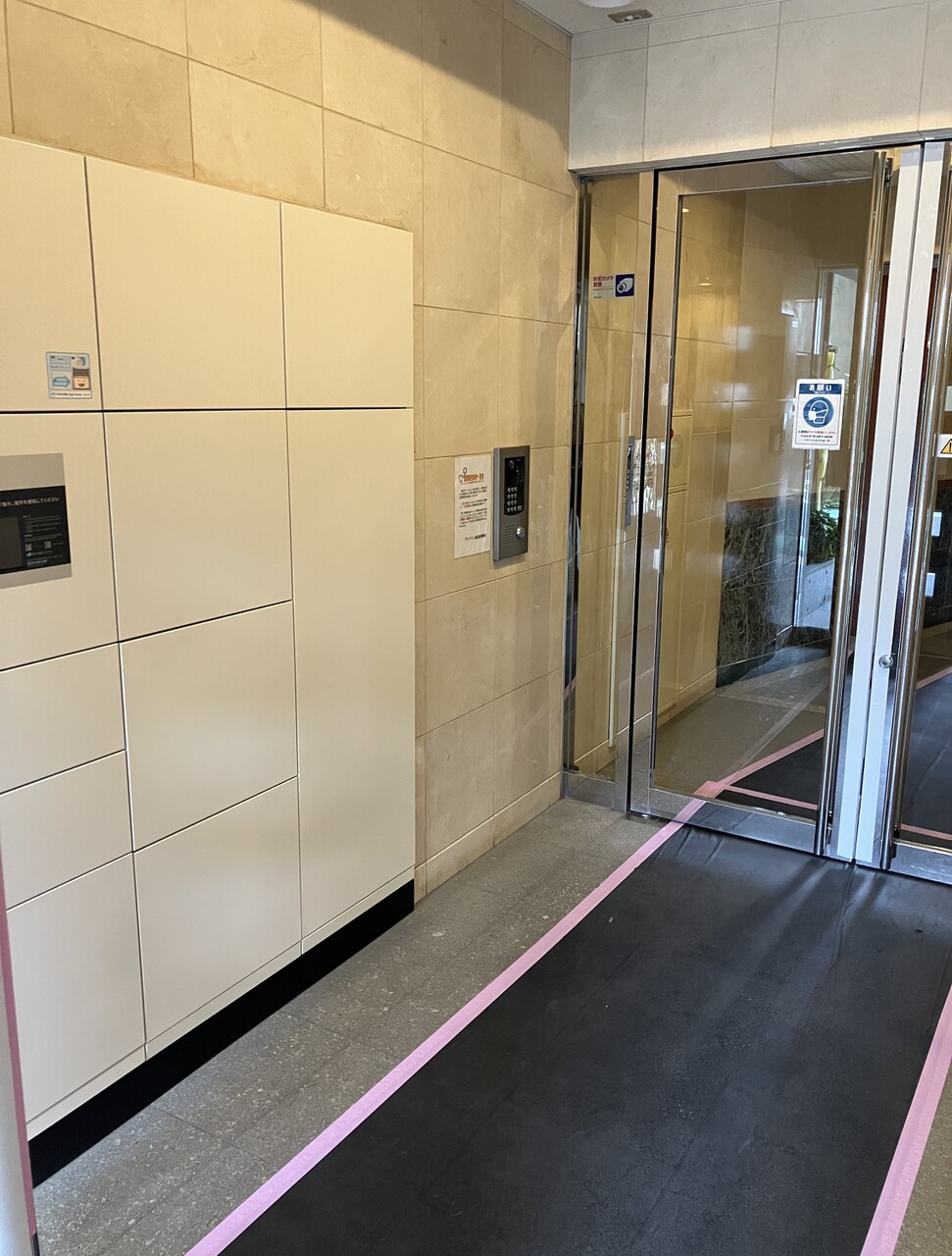 非対面や不在時にも荷物が受け取れる宅配ロッカー