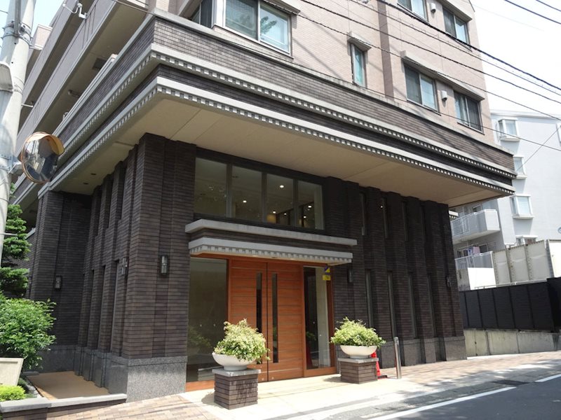 安心とプライバシーに配慮したカラーモニター付きオートロック。