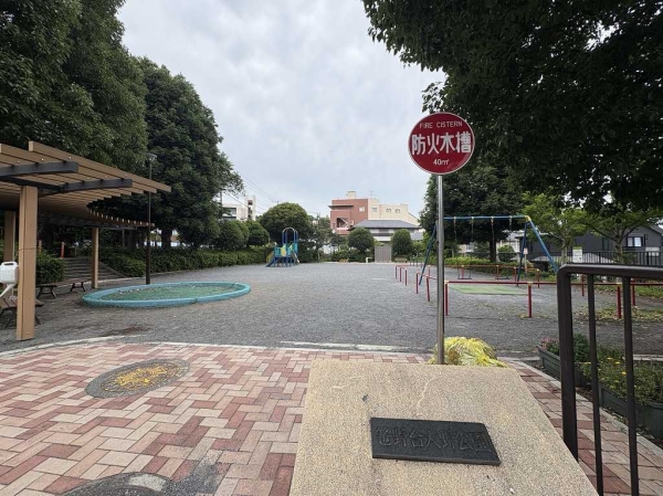 笹野台大野公園　徒歩7分