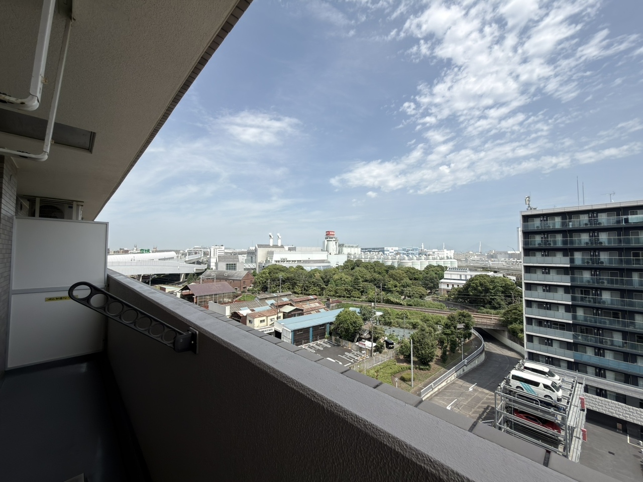 【住戸からの眺望写真】バルコニー前面には視界を遮る高い建物がなく、眺望良好です。※眺望は将来にわたって保証するものではありません。