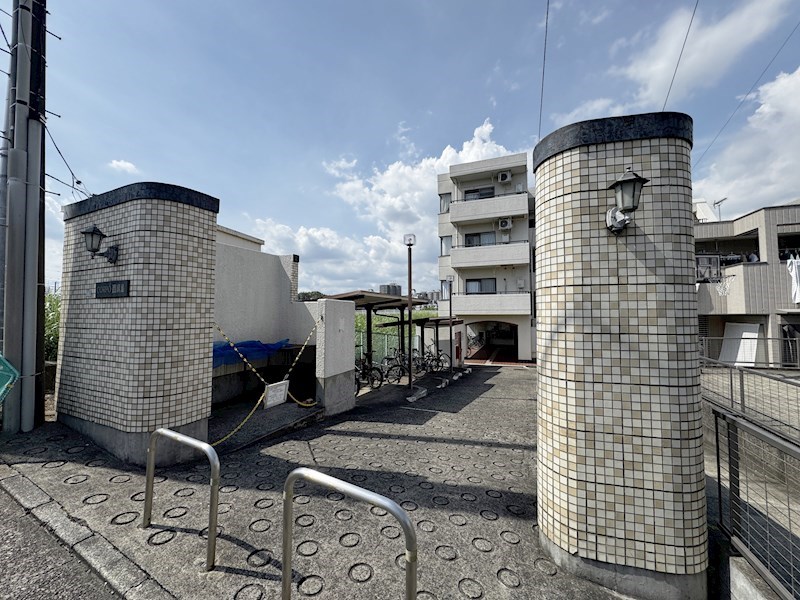 【外観】東急東横線「綱島」駅徒歩11分！駅まで平坦アクセス！周辺に買い物施設が充実した、住みやす・・・