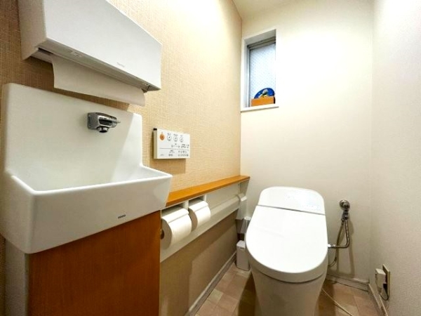 トイレ内に手洗い場付