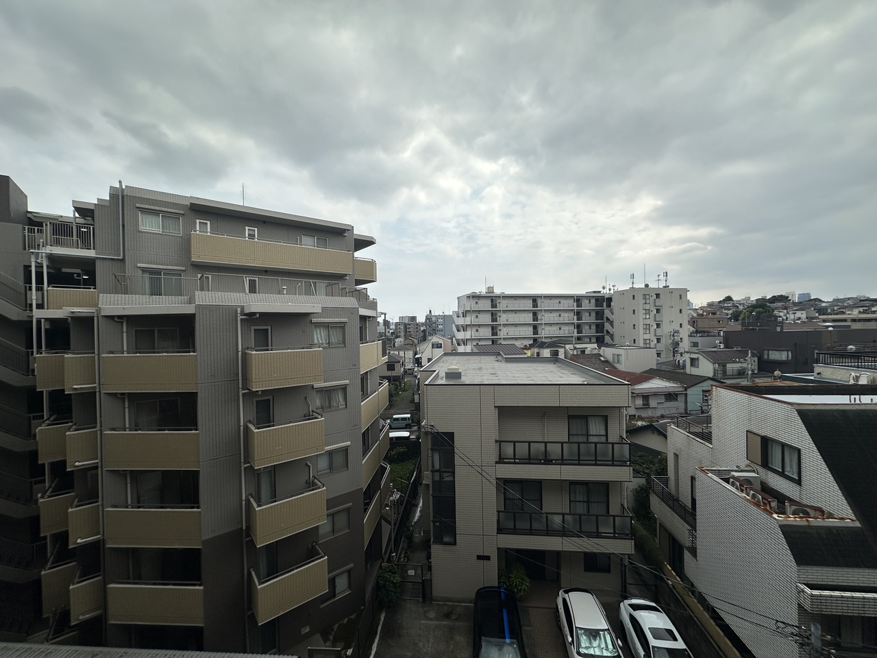 【住戸からの眺望】5階部分からの眺望です。南向きにつき、洗濯物や寝具もしっかり乾きそうです。※眺望は将来にわたって保証するものではありません。