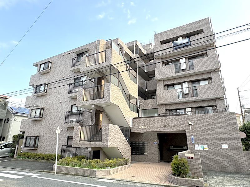 京急本線「南太田」駅・「黄金町」駅徒歩10分！3駅2路線利用可能です♪
