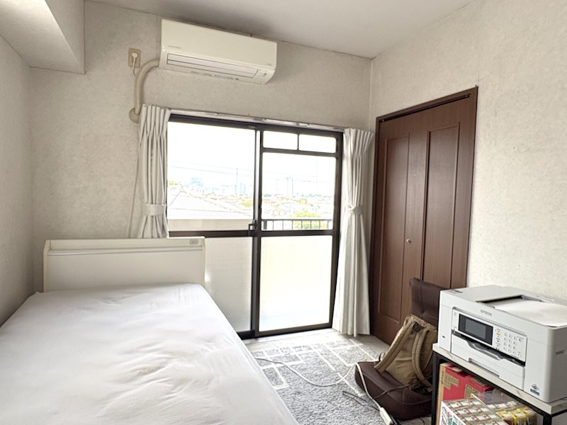 5.4帖洋室。寝室やリモートワーク部屋として使いやすいお部屋です。