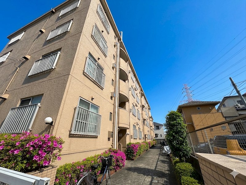 【外観】市営地下鉄グリーンライン「高田」駅まで平坦アクセス徒歩４分！ご家族の訪問や外出にも便利・・・