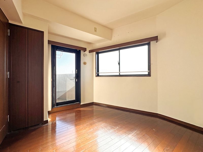 ＜洋室約5.7帖＞