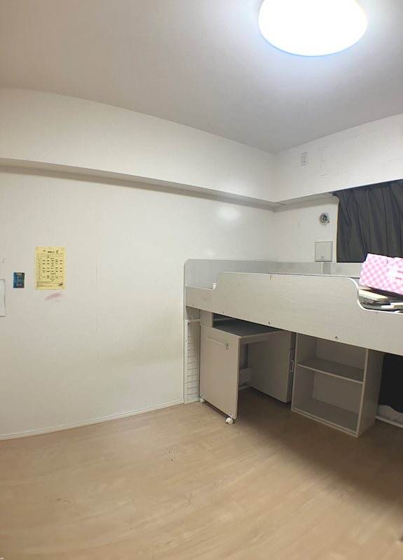 【洋室】寝室としてはもちろん、静かな環境で在宅ワークや趣味の部屋としても使い勝手の良い広さです・・・