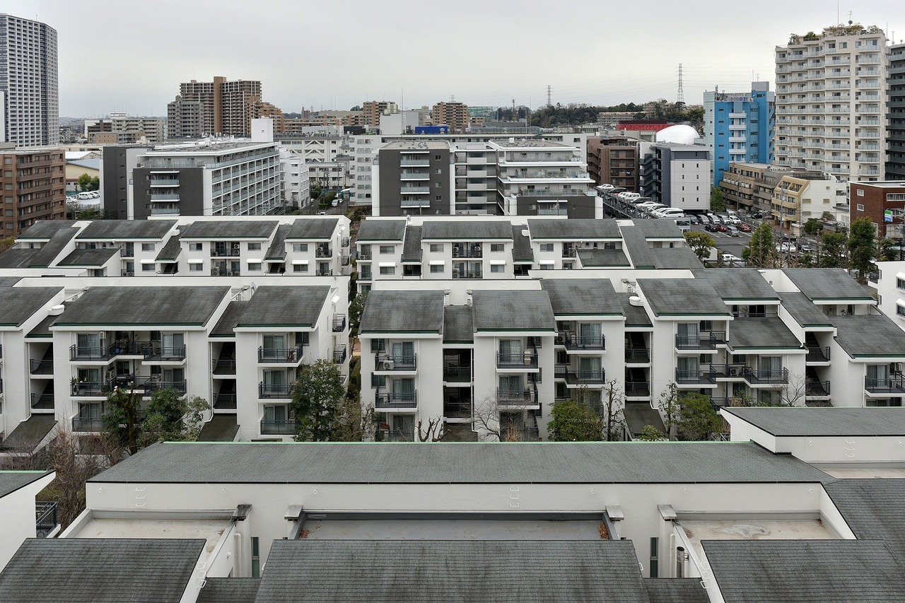 【眺望写真/南側】鉄骨鉄筋コンクリート造、地上15階建の10階部分に位置します。総戸数1103戸の大規模マンションです。※眺望は将来に渡って保証するものではありません。