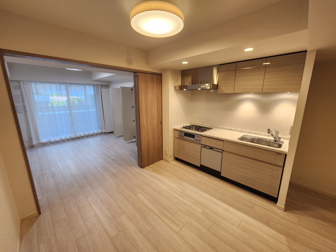【セルアージュ横濱カレイド】鉄筋コンクリート造11階建の3階部分です。総戸数46戸。大切なペットと暮らせるマンションです(細則有)。