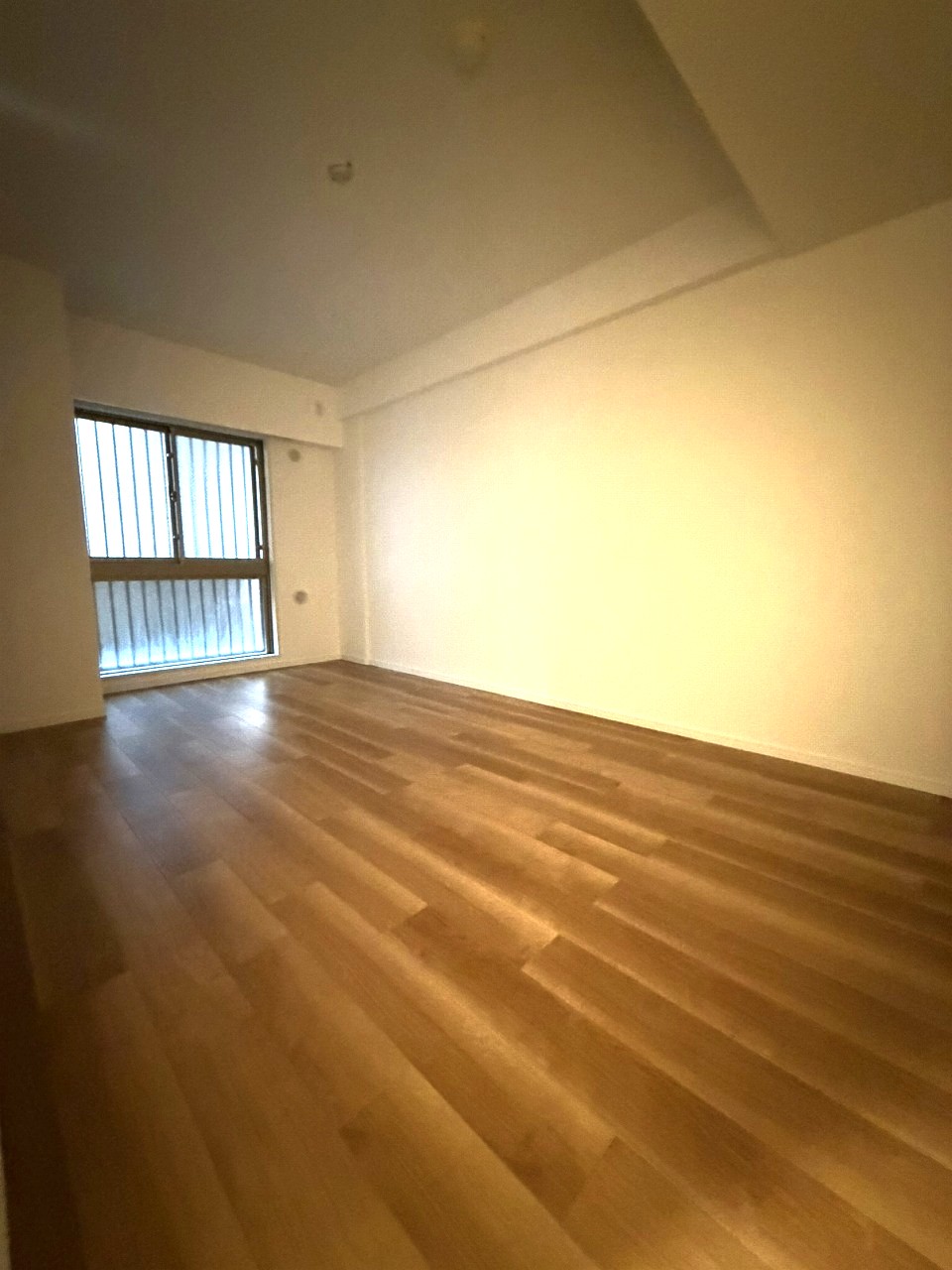 洋室7.6