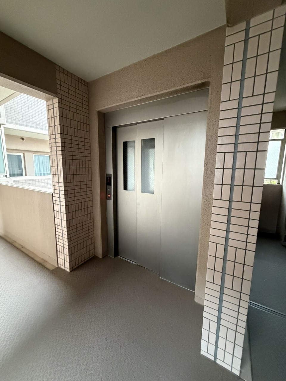 エレベータ