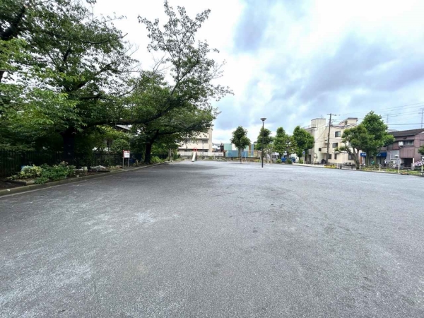 観音町公園　徒歩約3分　約213m