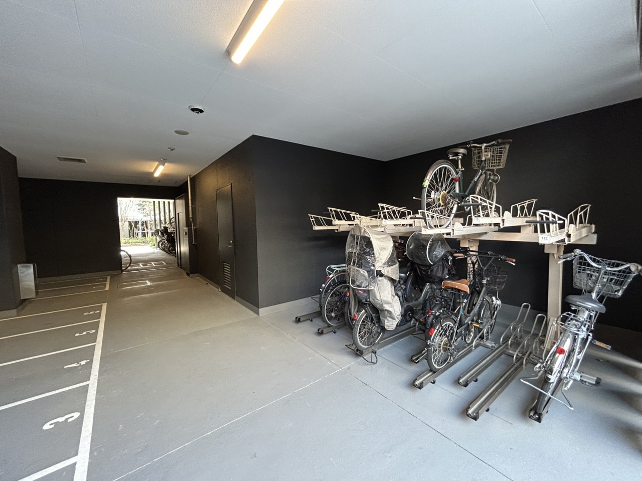 【駐輪場】自転車を利用しての近所へのお買い物や、サイクリングなどもできて便利です。