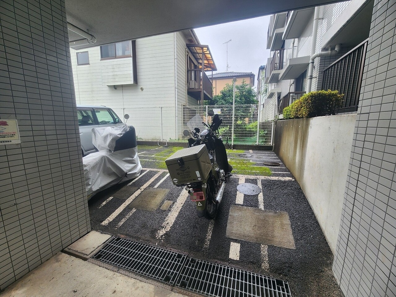 【バイク置き場】使用料金や現在の空き状況など、詳細については、直接お問い合わせください。