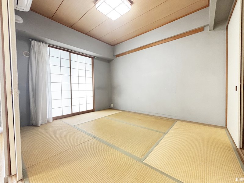 南向きで明るい約6帖の和室