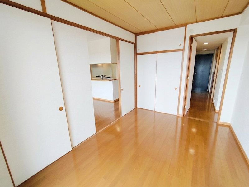 【洋室】約5.7帖