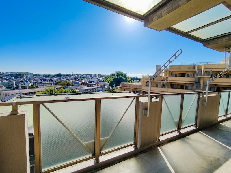 4階建ての最上階・南東向きにつき、陽当たり・眺望良好！