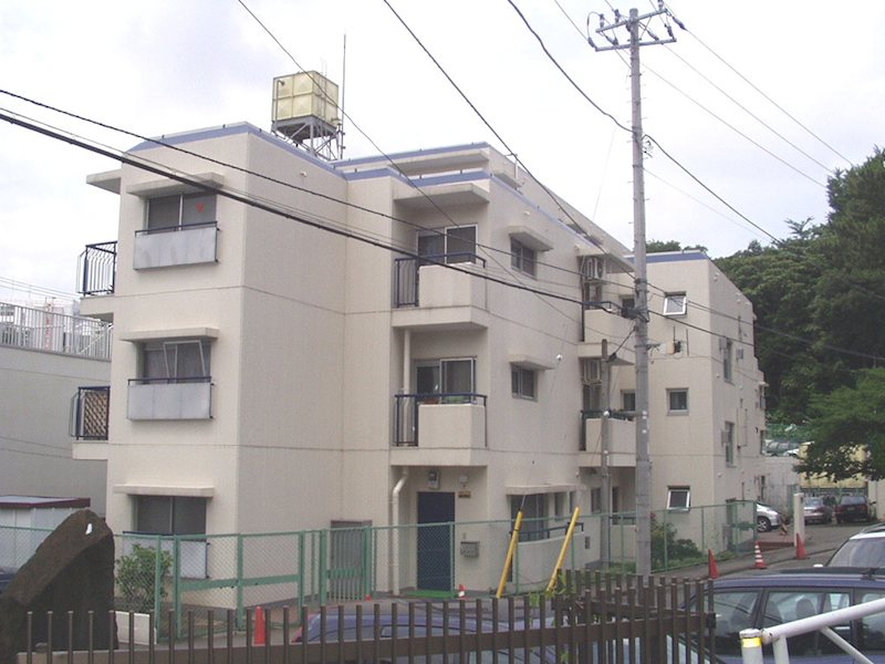 鶴見花月園公園徒歩3分の閑静な住宅と緑豊かな住宅地の立地♪