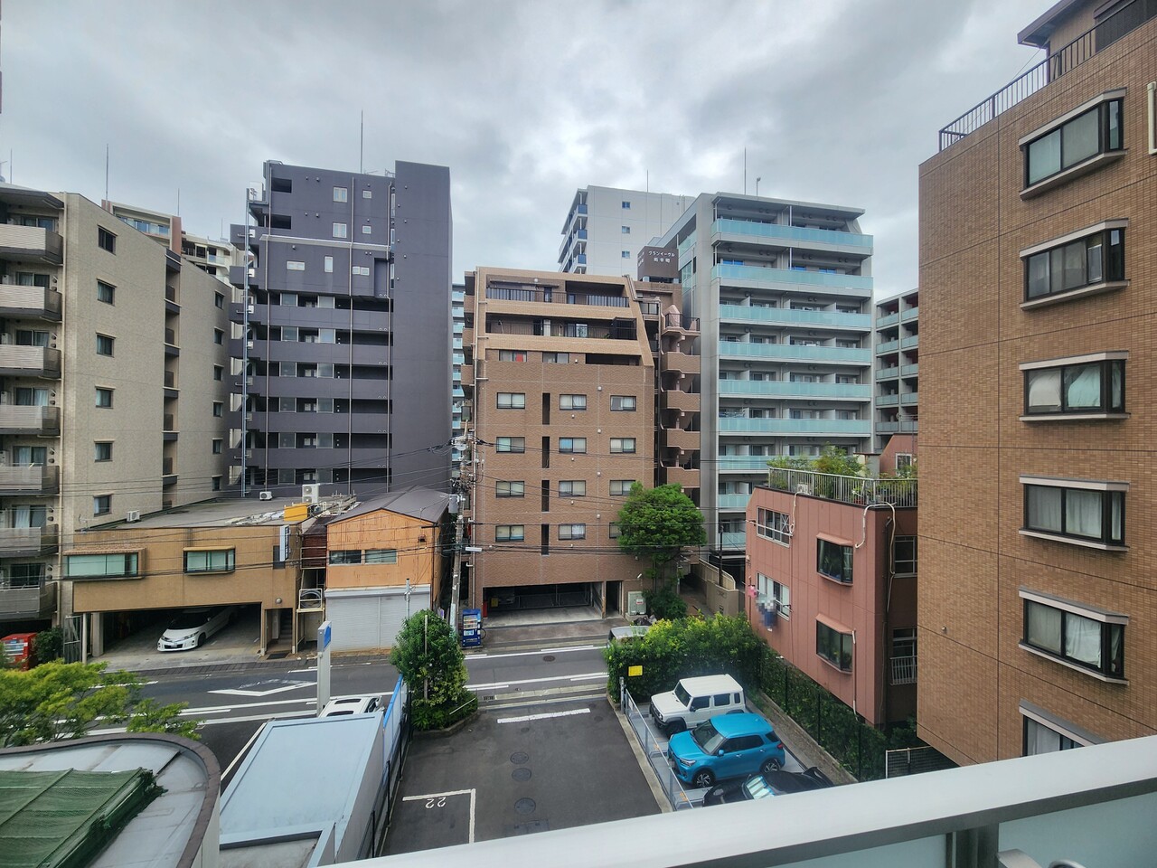【住戸からの眺望】家事や在宅ワークの合間に外の空気にふれ、リフレッシュできます。※眺望は将来にわたって保証するものではありません。