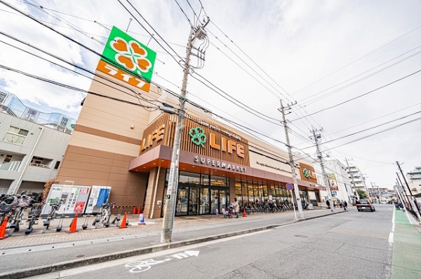 ライフ宮崎台店　徒歩8分（約590ｍ）
