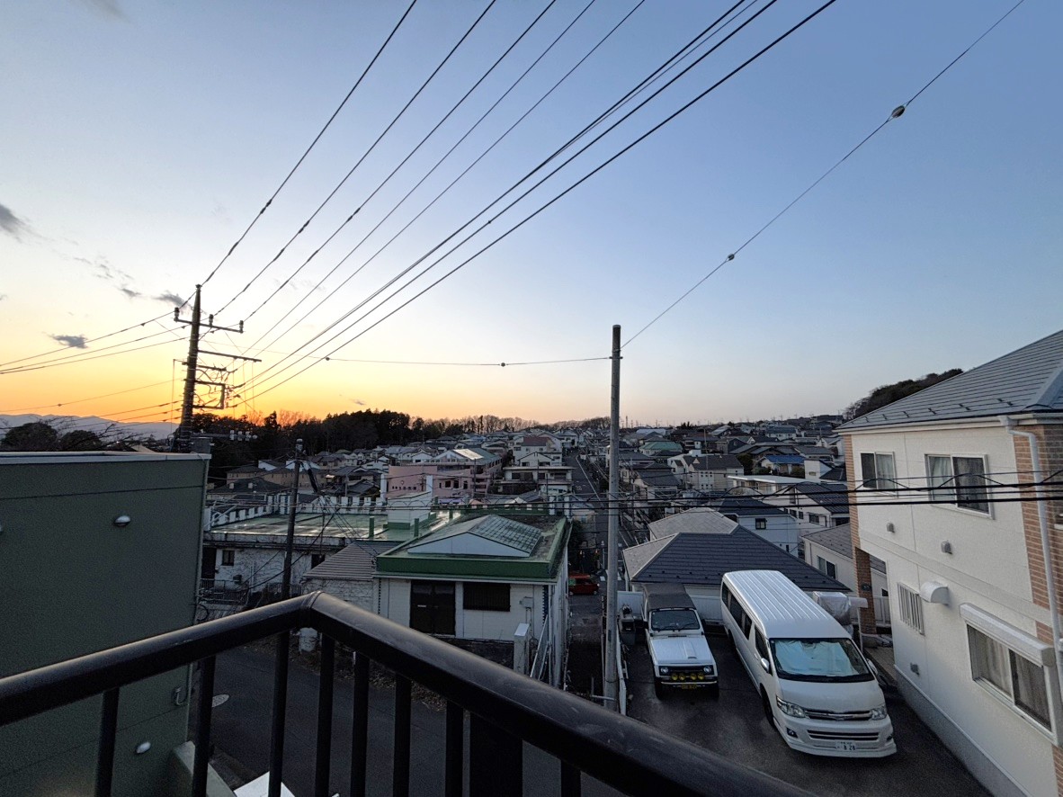 【眺望】天気の良い日には、気持ちの良い青空を楽しめそうです。※眺望は将来に渡って保証するものではありません。