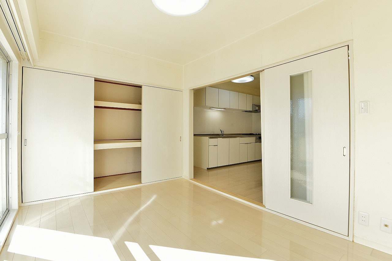 収納がございますので、居室スペースを有効にご利用いただけます。