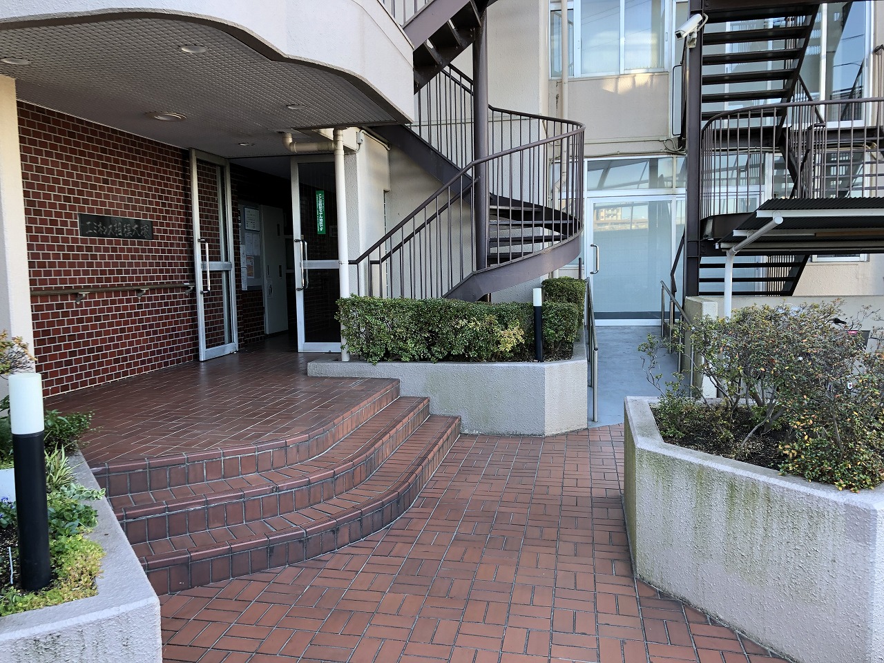 相鉄線「相模大塚」駅まで徒歩約6分の利便性の高い立地です。