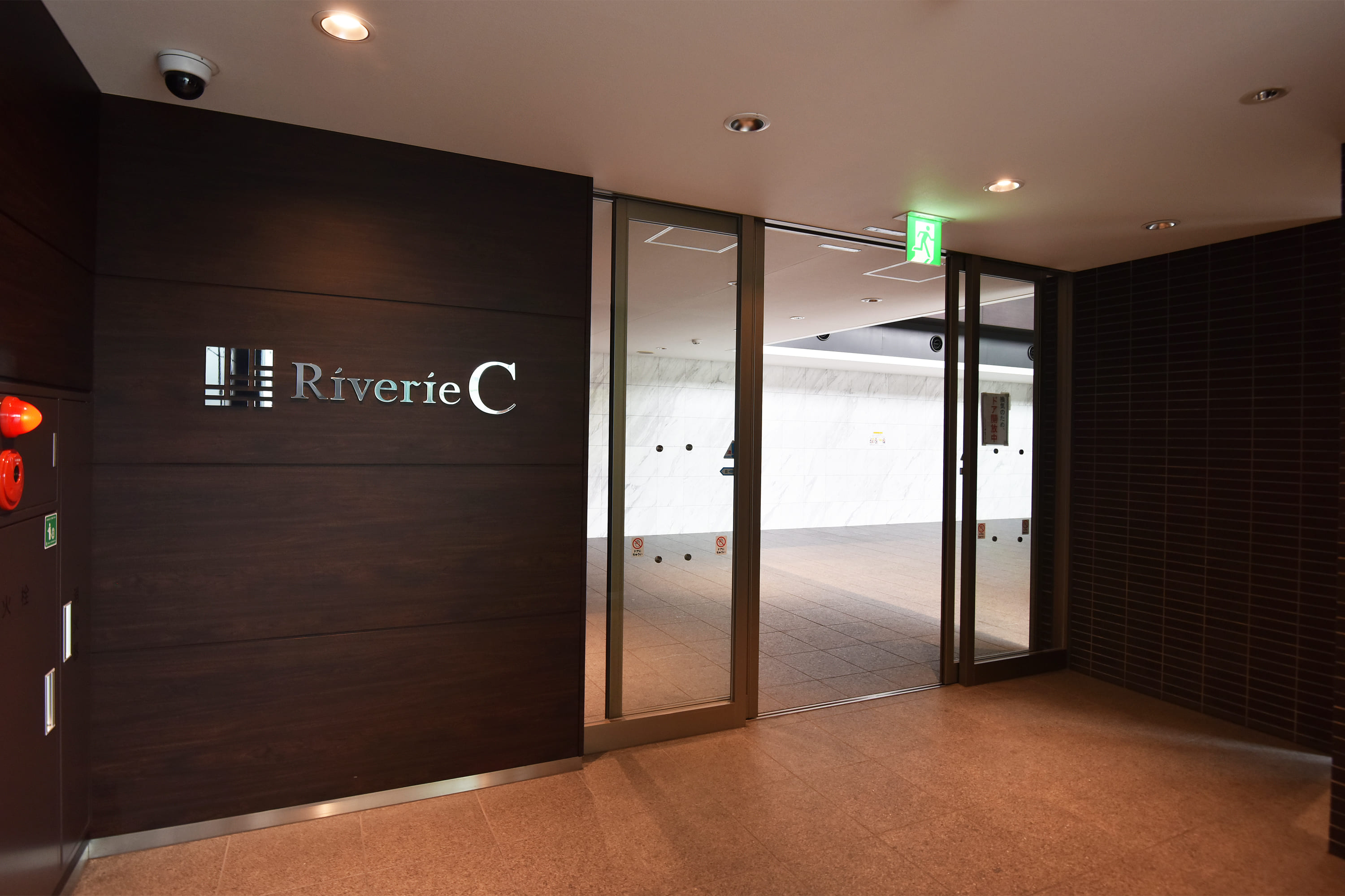 キッズルームやゲストルームなど充実の共用設備がございます。