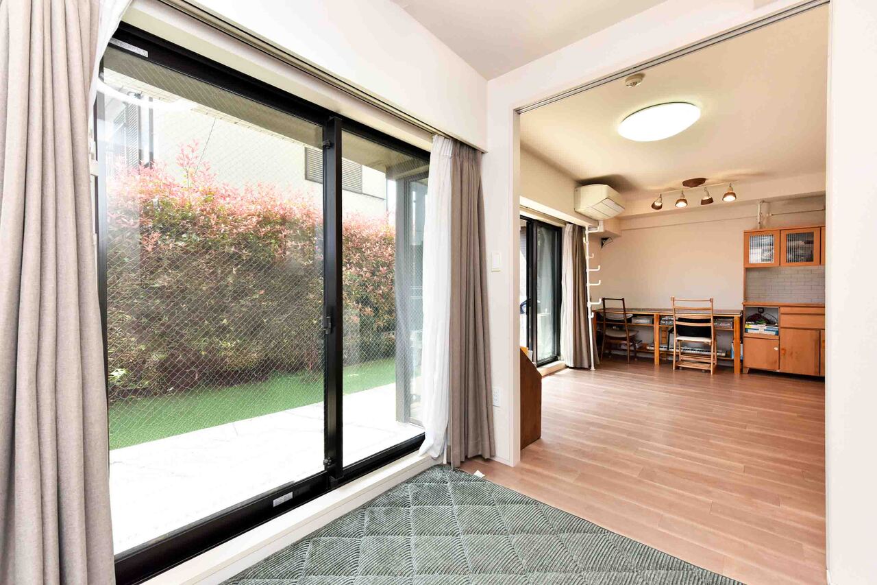 【洋室約4.0帖】リビングダイニングに隣接しています。ライフスタイルの変化に対応してマルチにお使いいただける洋室です。