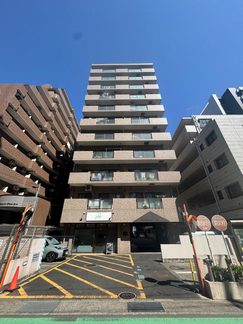 【現地外観写真】周辺環境も併せてご案内させていただきます。実際の住環境を、ぜひ現地でお確かめください。