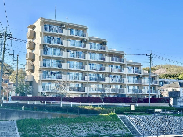 全面に遮る棟がなく採光良好です！