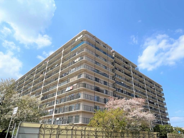 総戸数282戸のビッグコミュニティマンション
