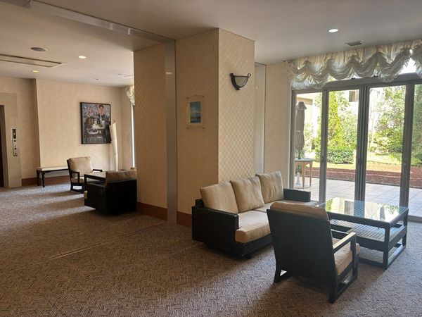 エントランスロビー