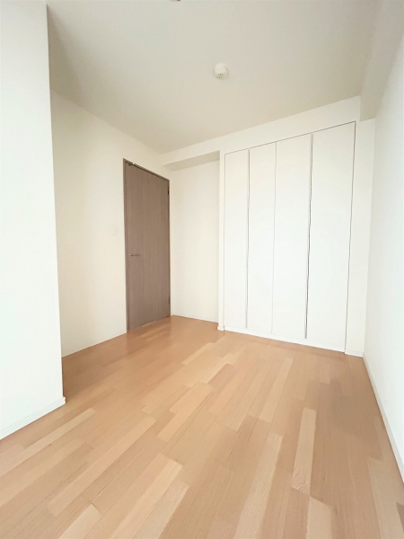 約5.5帖の洋室3