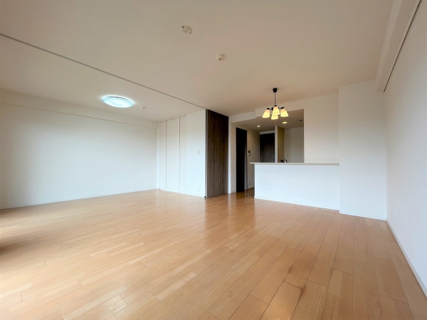 約15.3帖のリビングダイニングキッチン