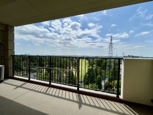 座っていても景色が見えます。