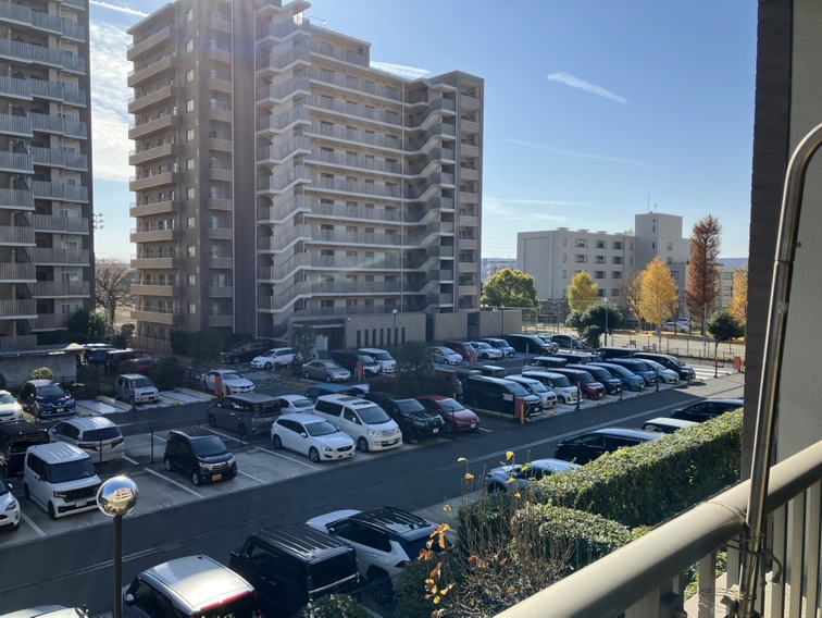 2026年5月中旬に内装リフォーム完成予定のお住まいです。新しい生活を快適にスタートすることができますね。