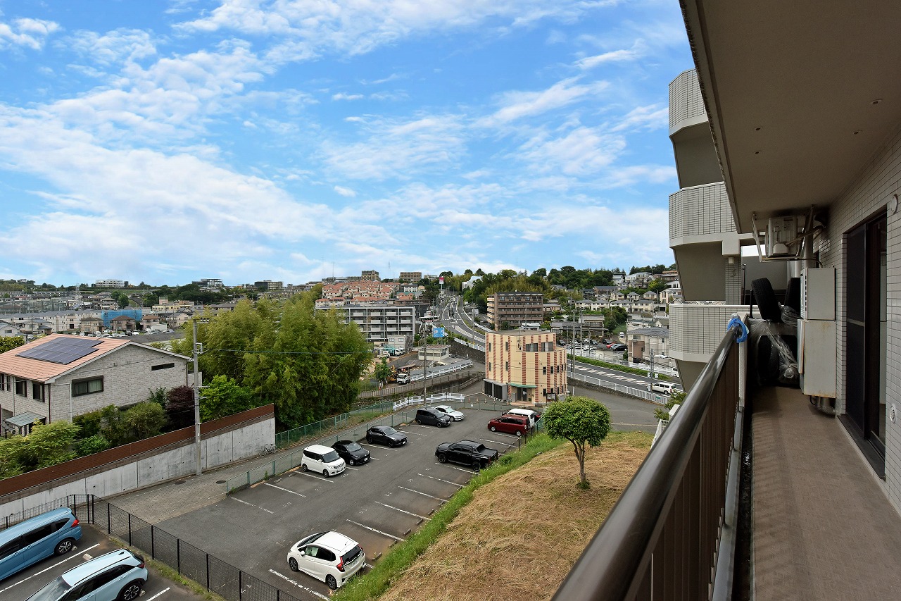 【住戸からの眺望】周辺には高い建物がなく、陽当り良好です。※眺望は将来に渡って保証するものではありません。