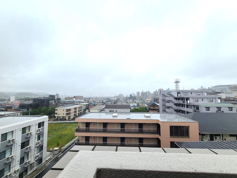 東北西の3方開口で通風・眺望良好です♪　※バルコニーからの眺望。