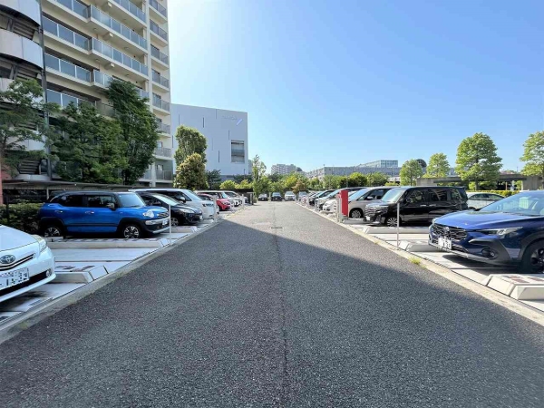 敷地内機械式駐車場